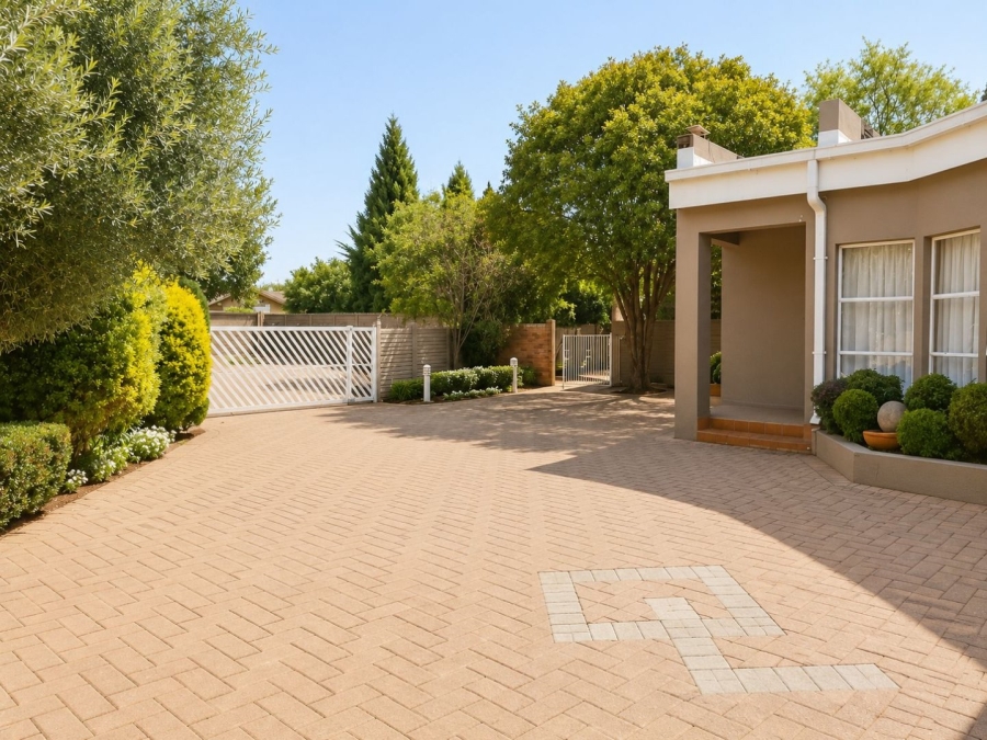 4 Bedroom Property for Sale in Universitas Ridge Free State